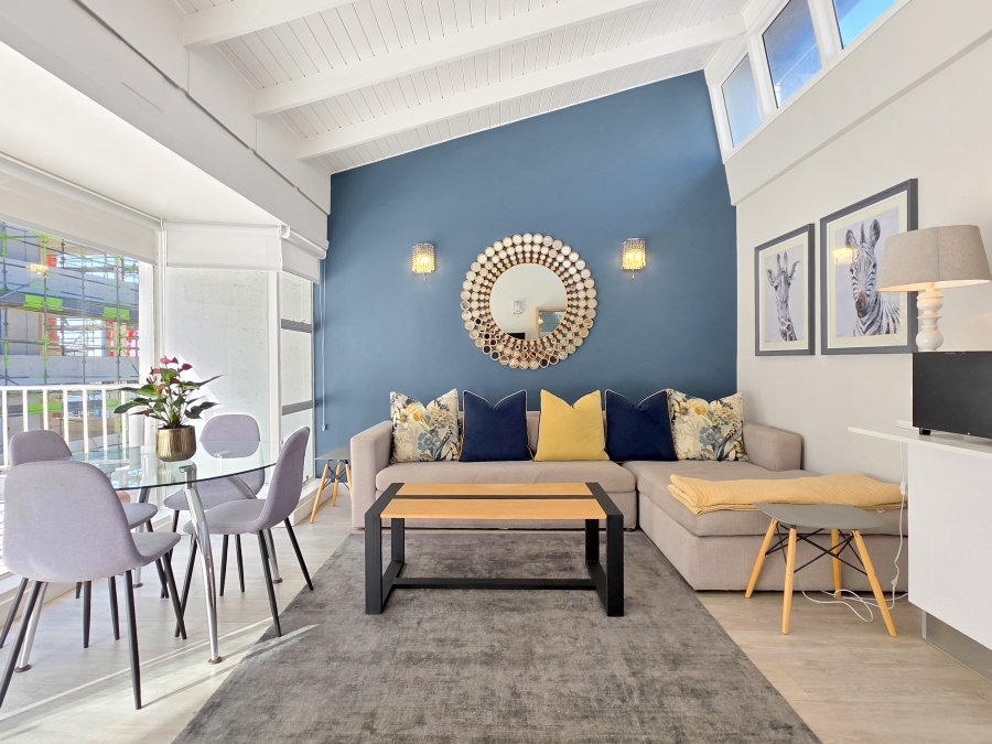 2 Bedroom Property for Sale in Sea Point Western Cape